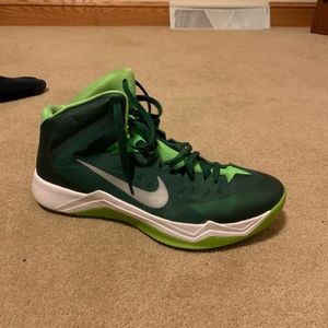 Nike hyper quickness basketball shoes